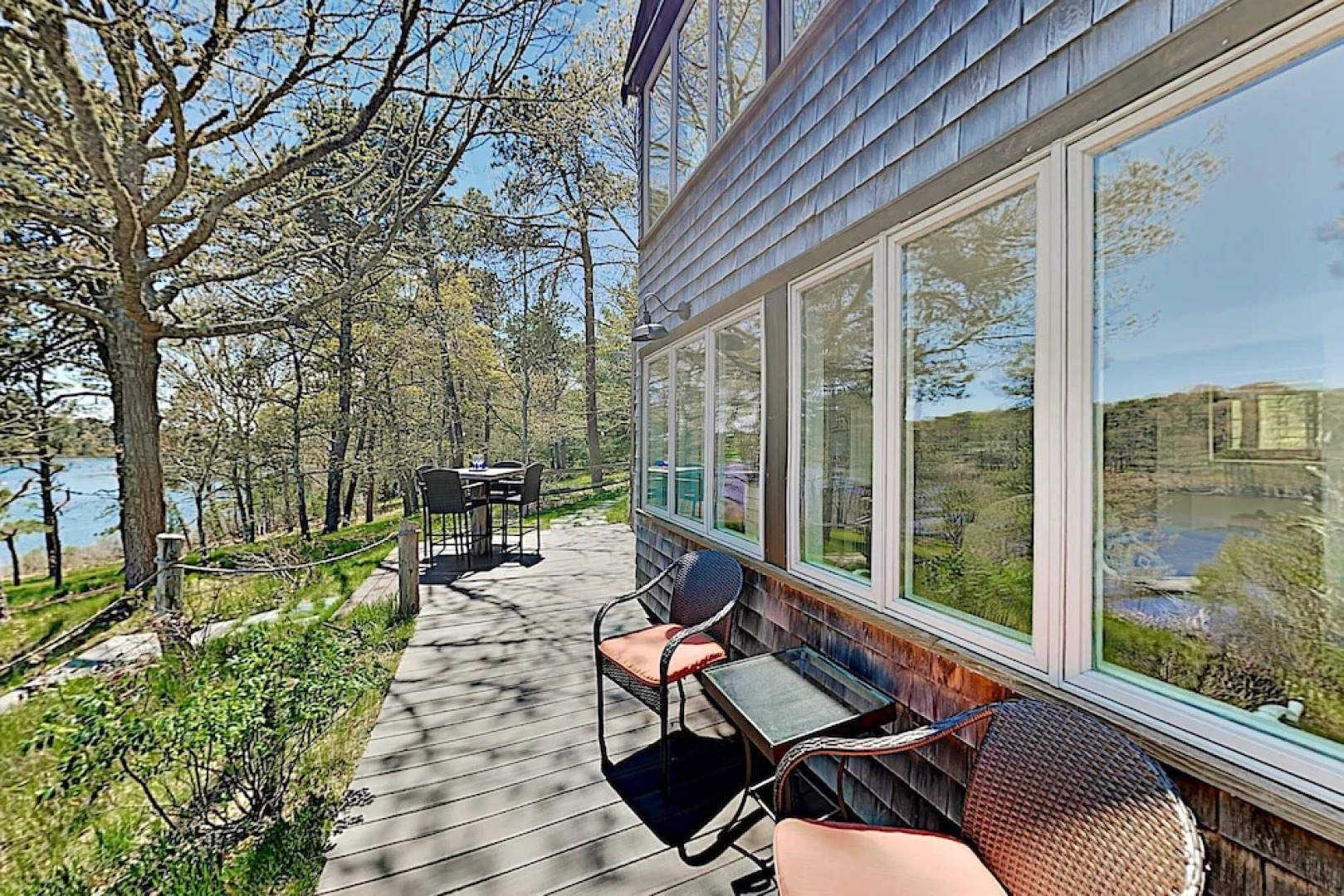 32 Crosby Lane Home 3 Bedrooms 2.5 Bathrooms Home