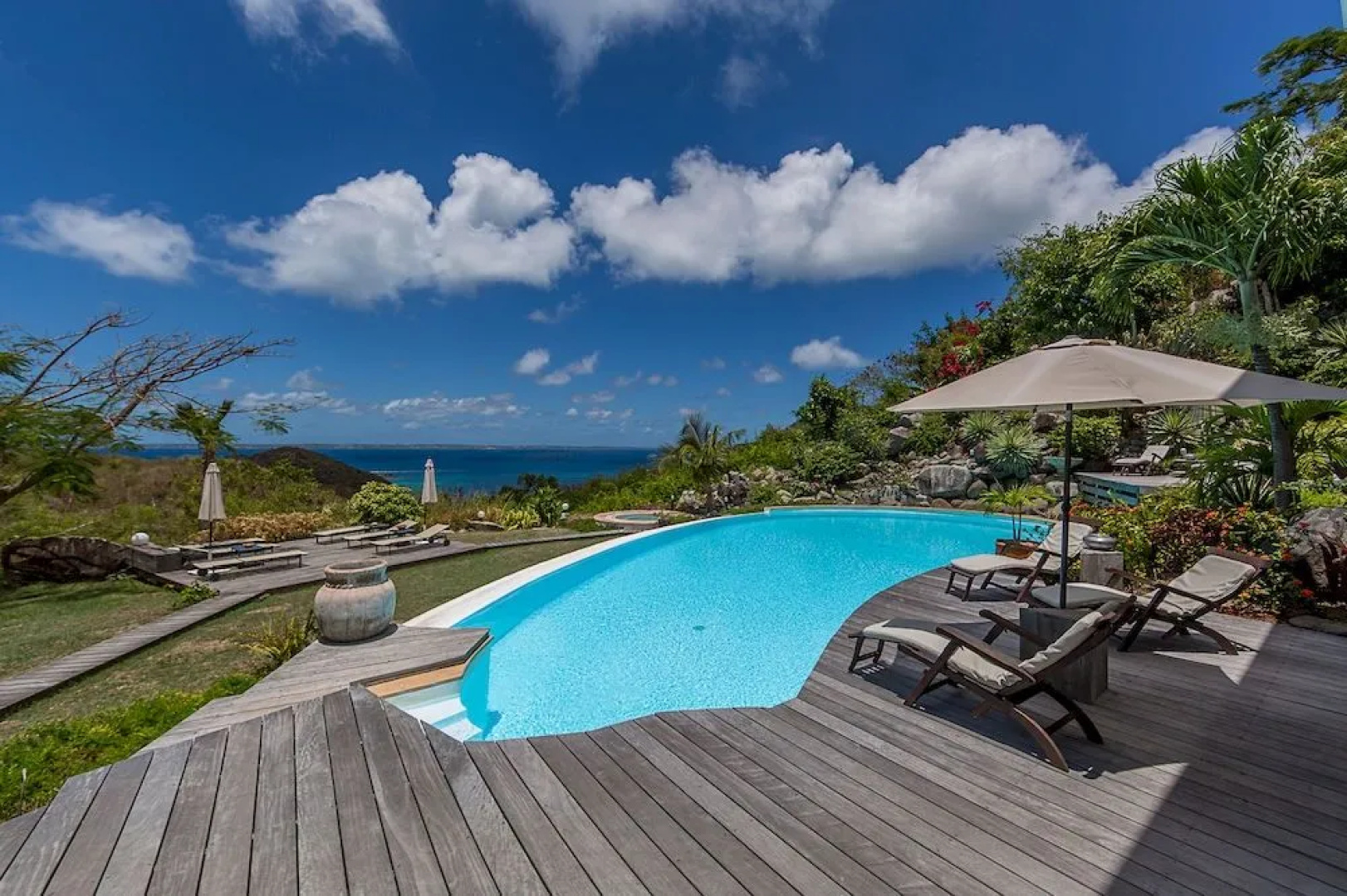 Caye Blanche Guest House