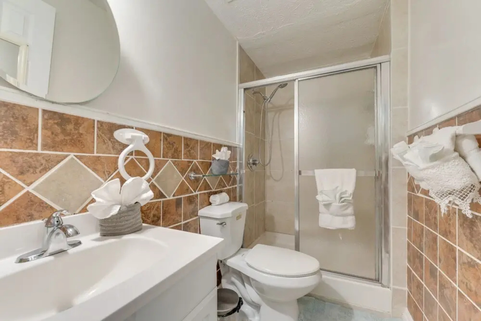 Quiet Vacation Rental in Peachtree City w/ Yard!