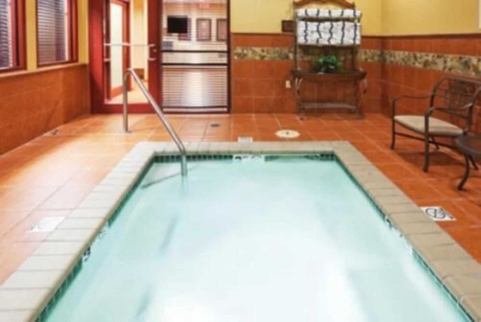 The Q Hotel And Suites