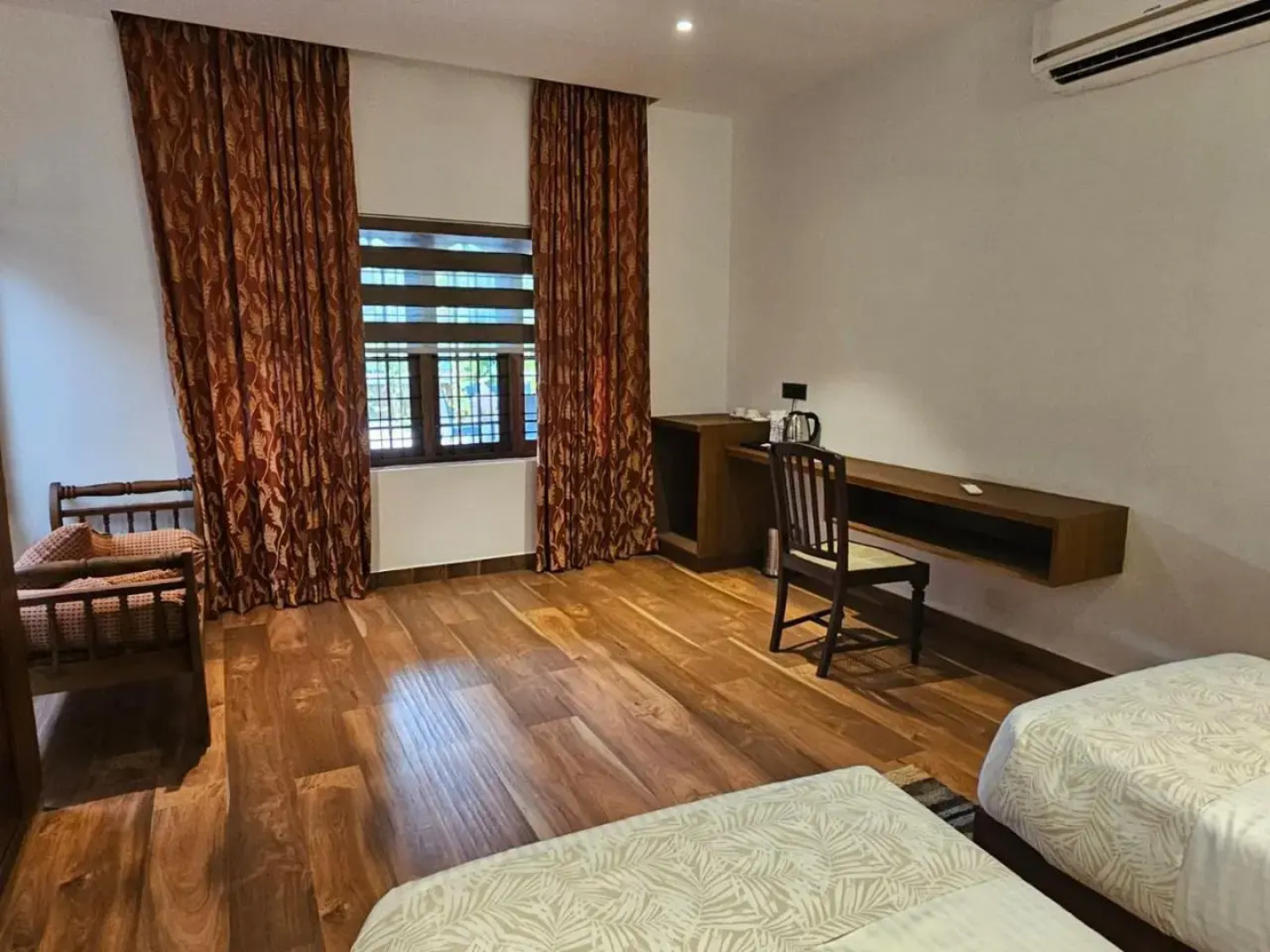 The Isle By Area 707