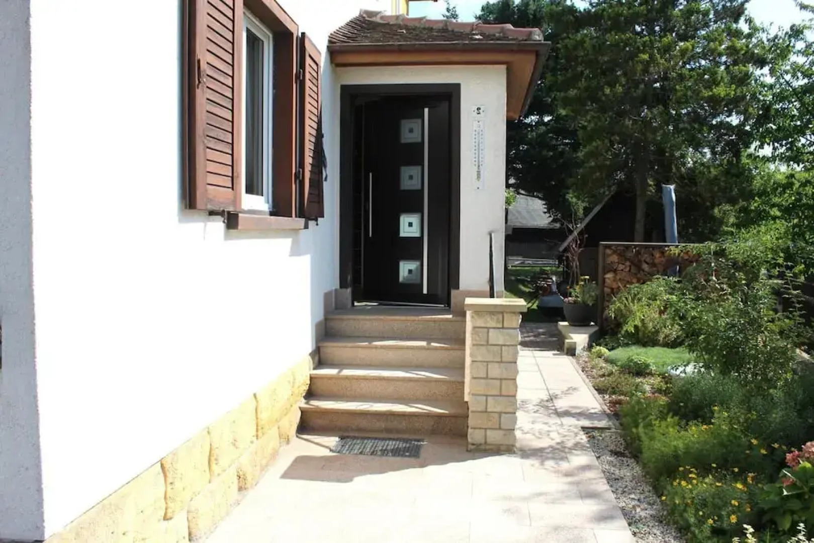 Sebnitz Garden Retreat