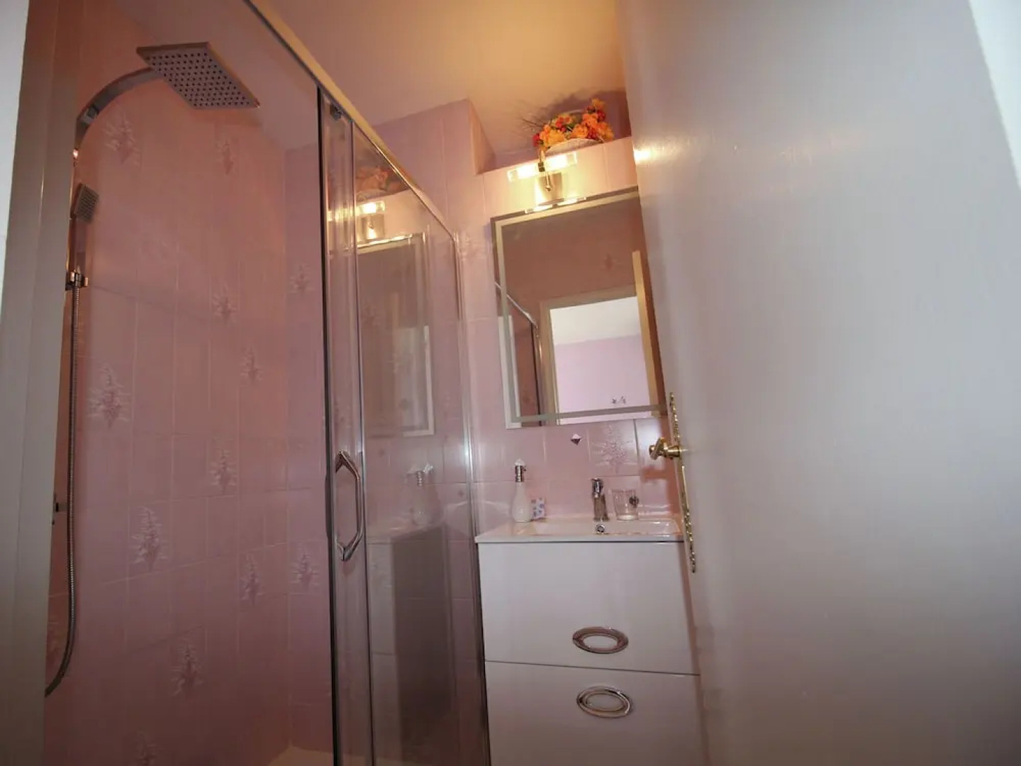 Large Villa With Private Swimming Pool and Beautiful Garden, Beaches at 15 km