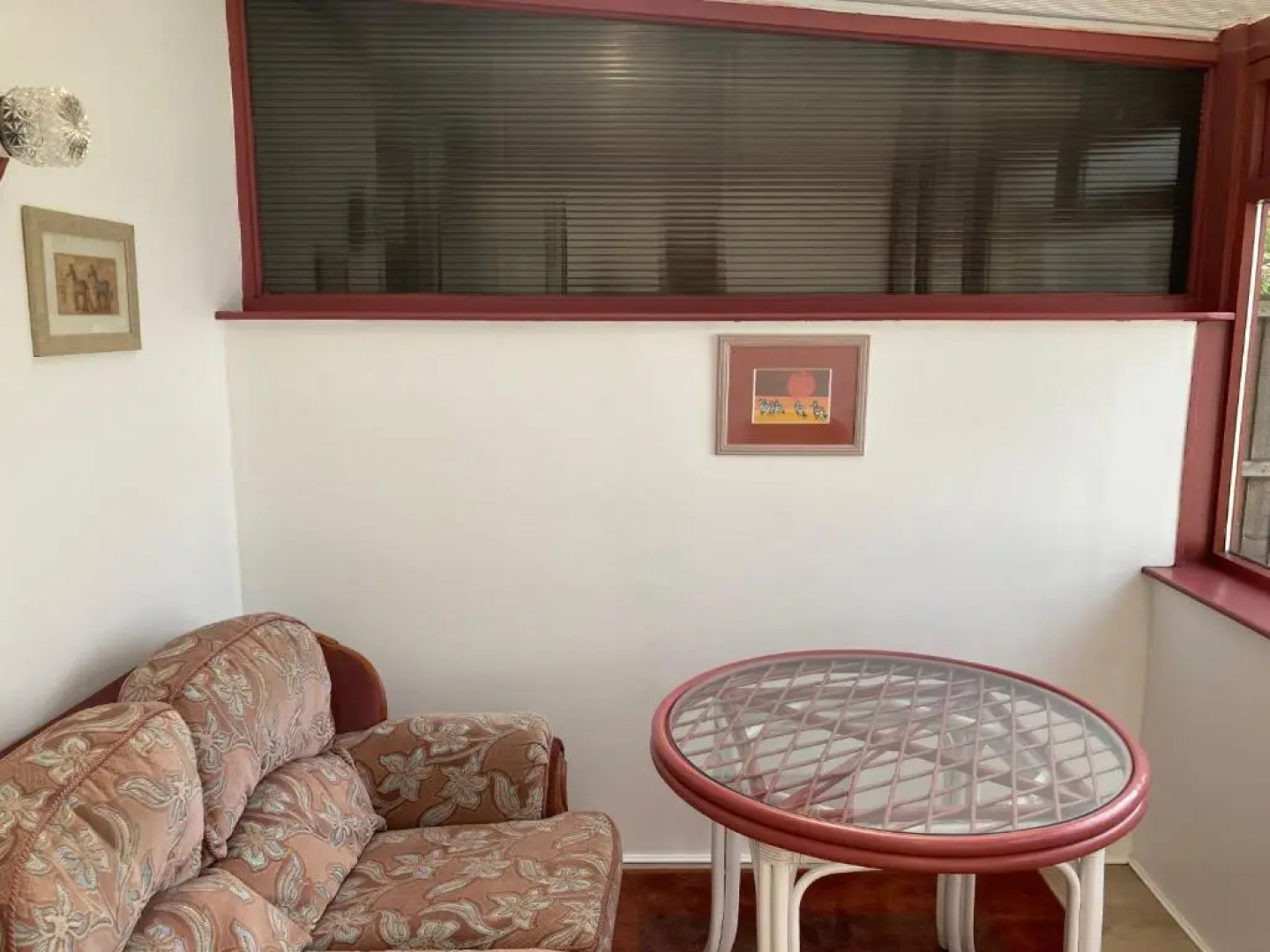 Bob's House quiet retreat in 3 bed house with gym