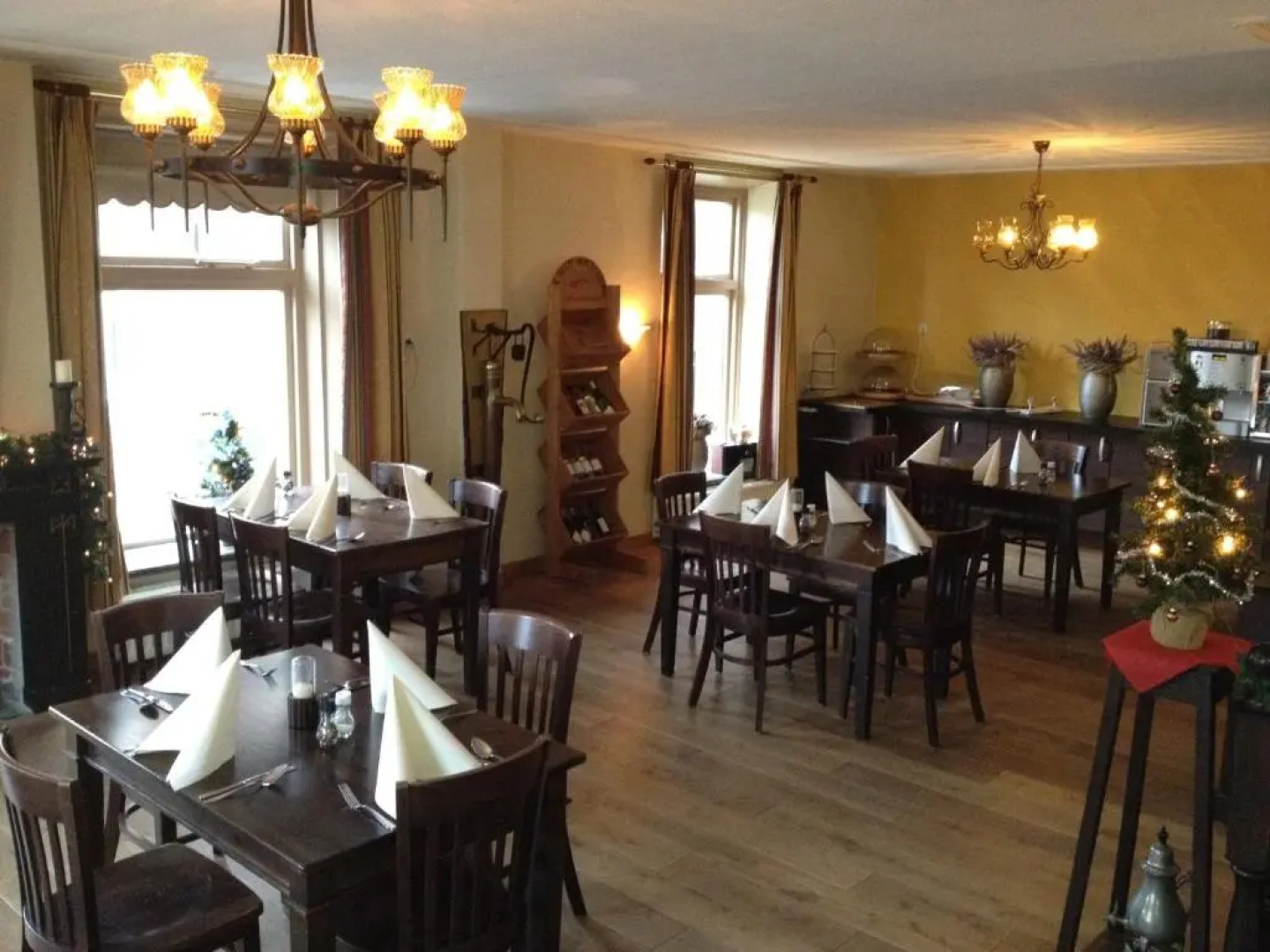 Hotel het Gemeentehuis Uithuizen