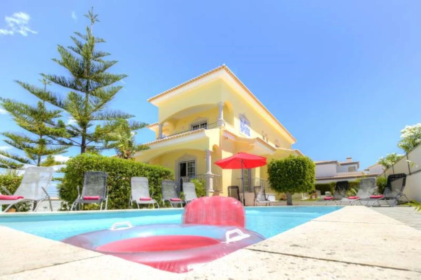 Villa - 6 Bedrooms with Pool and WiFi - 104371
