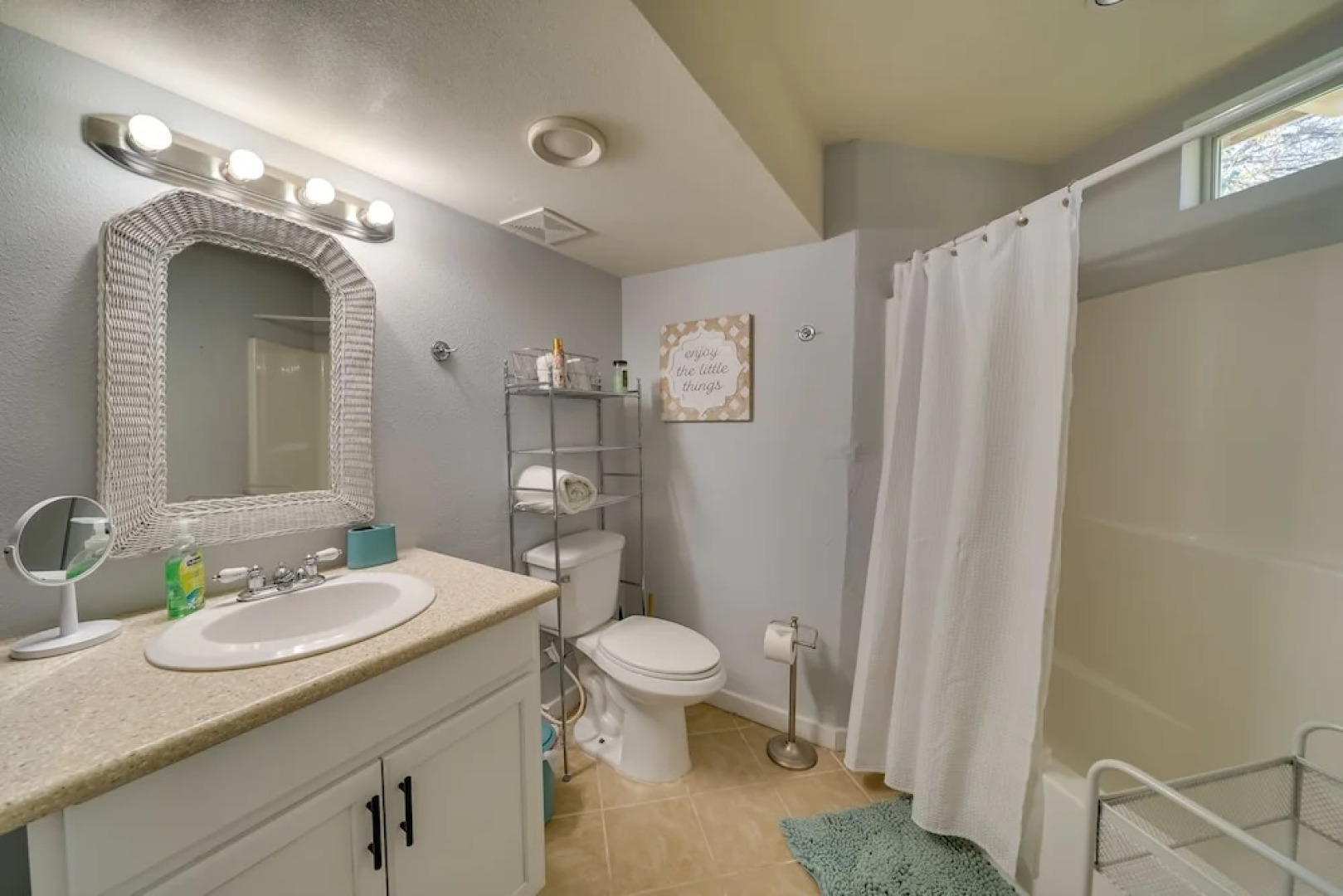 Cozy Bandera Cottage w/ Medina River Access!