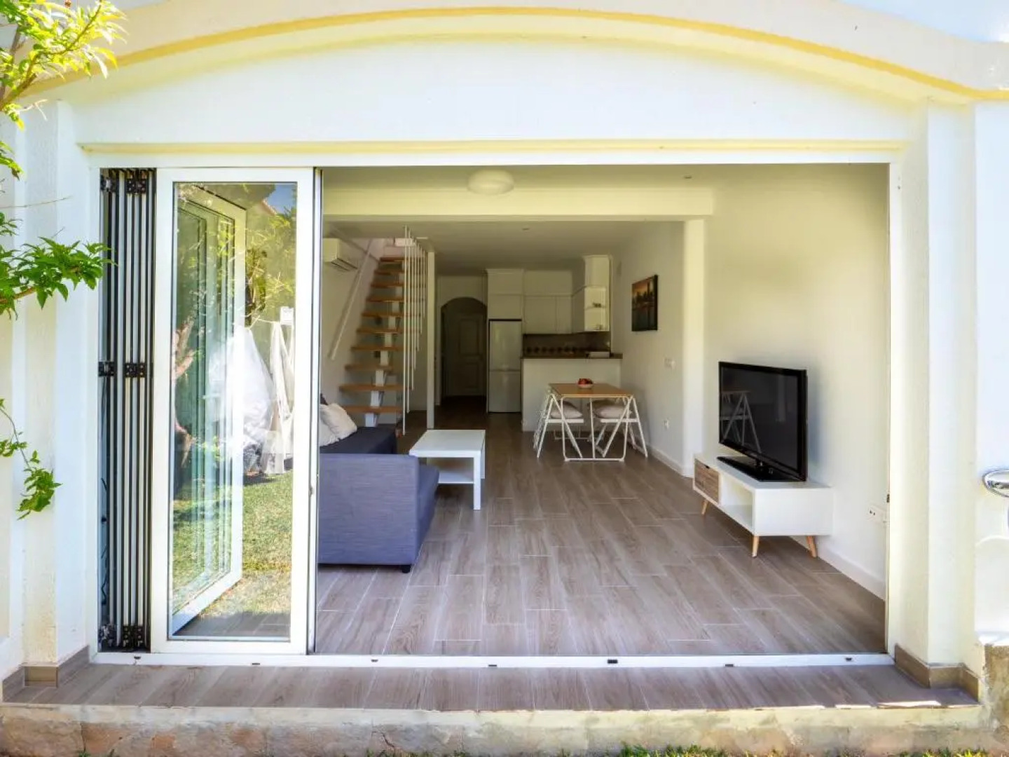 House In Private Urbanization