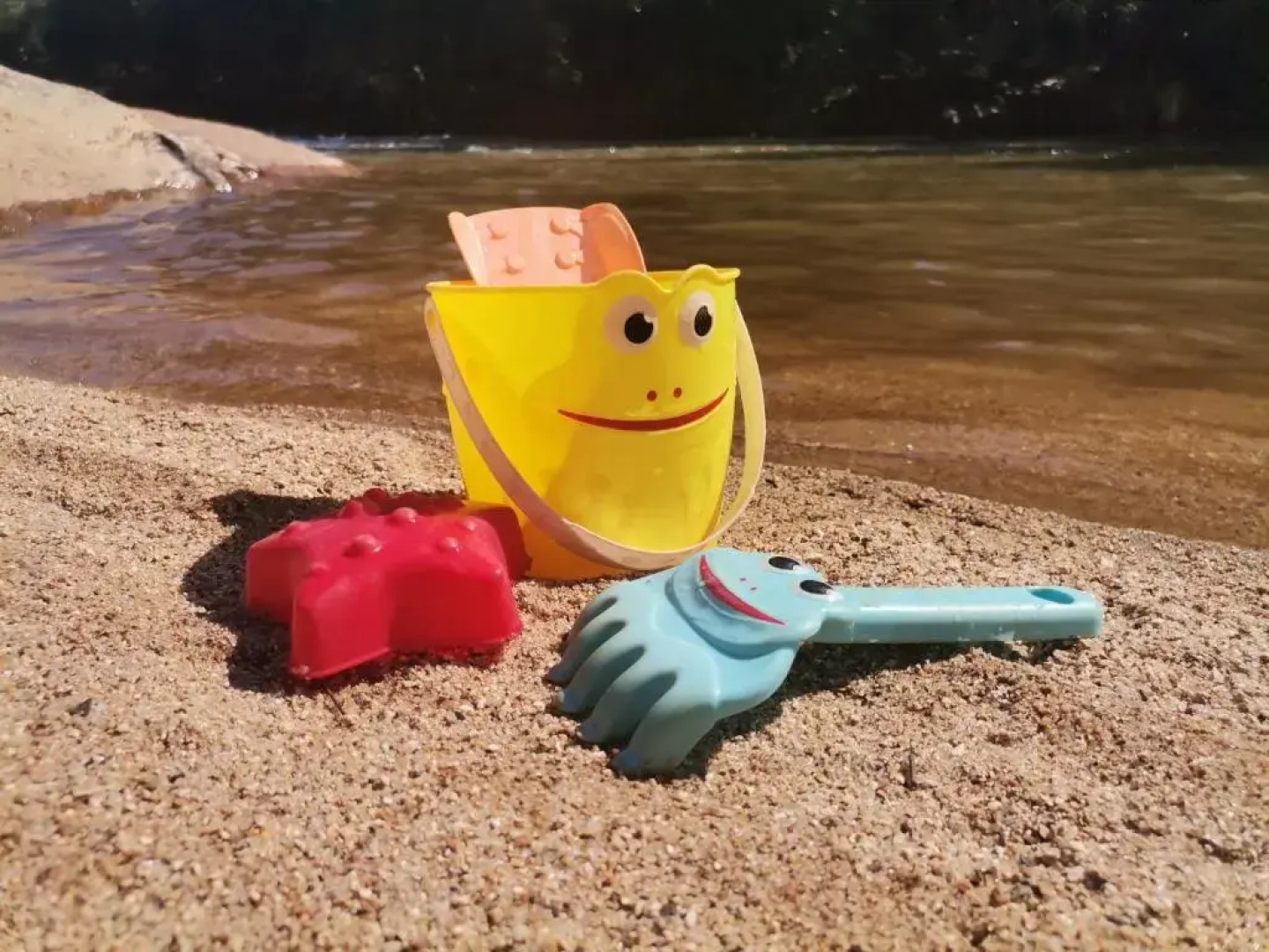 Lions Rock River Lodge