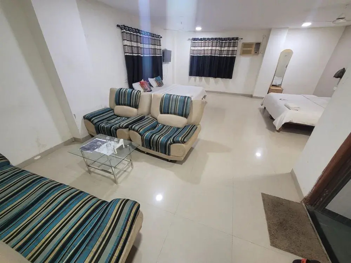 Hotel Virasat Mandav