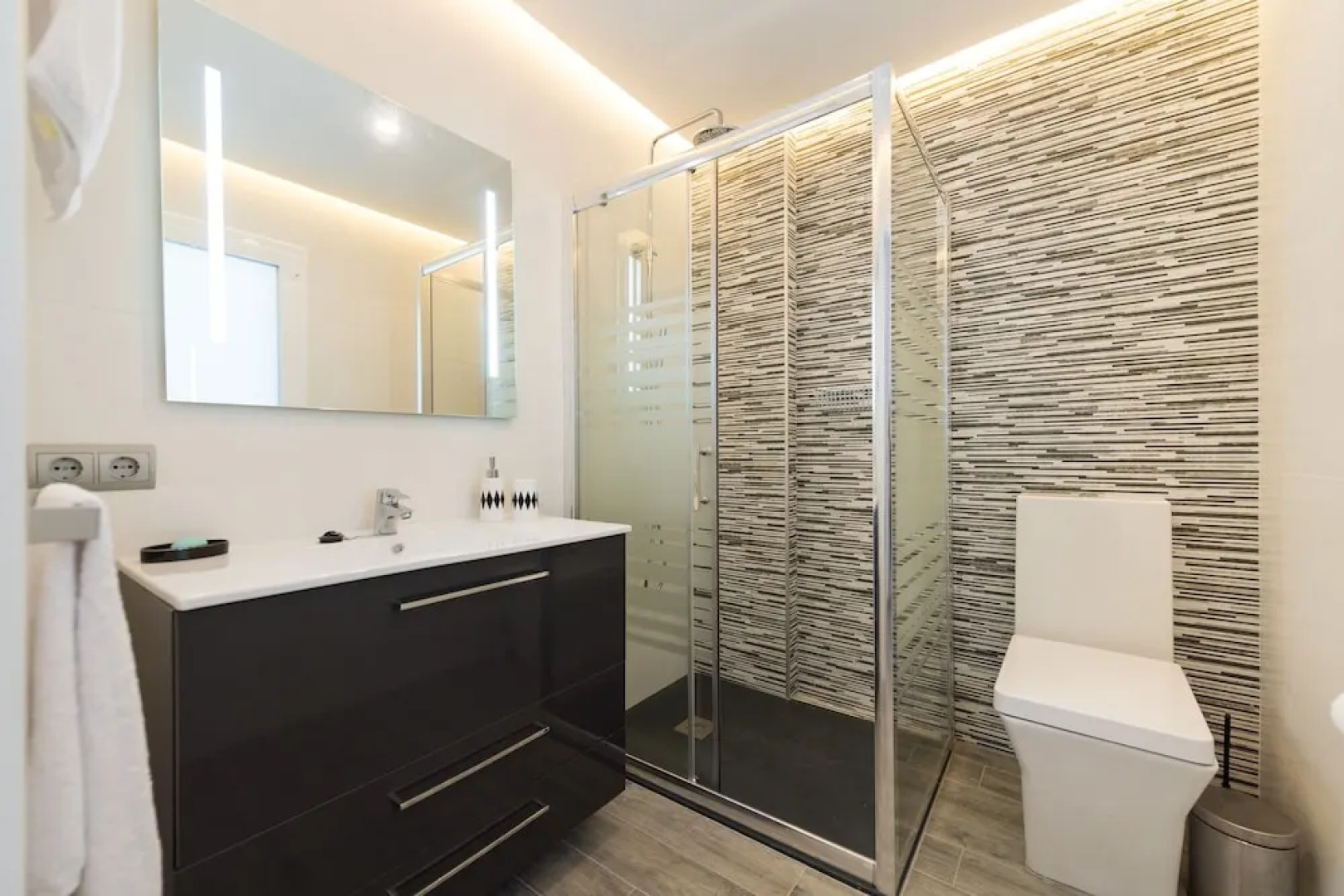 City, Sun and Living