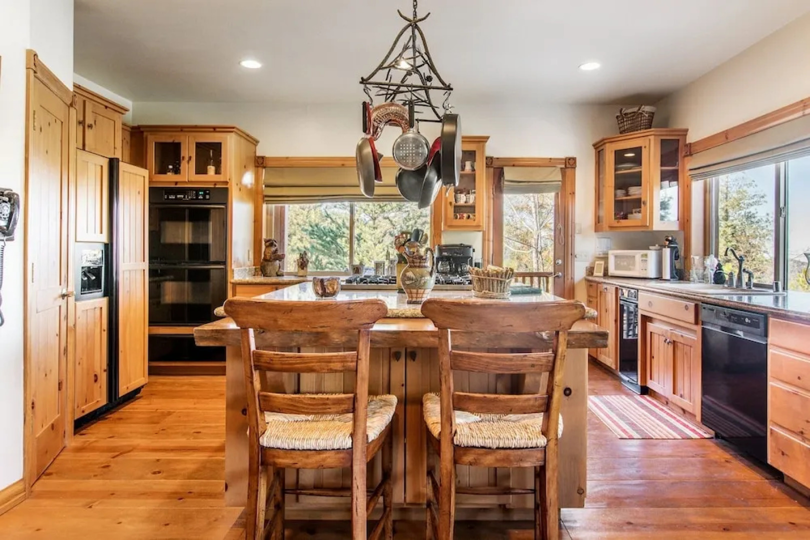 New Listing! Custom Miracle Mountain Lodge W/ AC Home