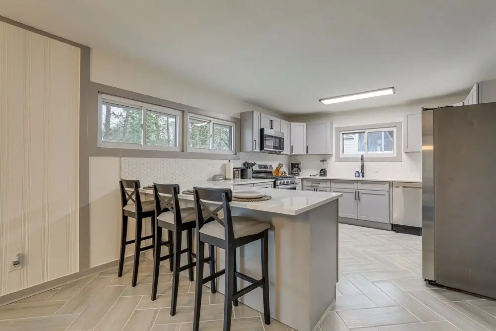 Stylish Decatur Home w/ Patio: 10 Mi to Atlanta!