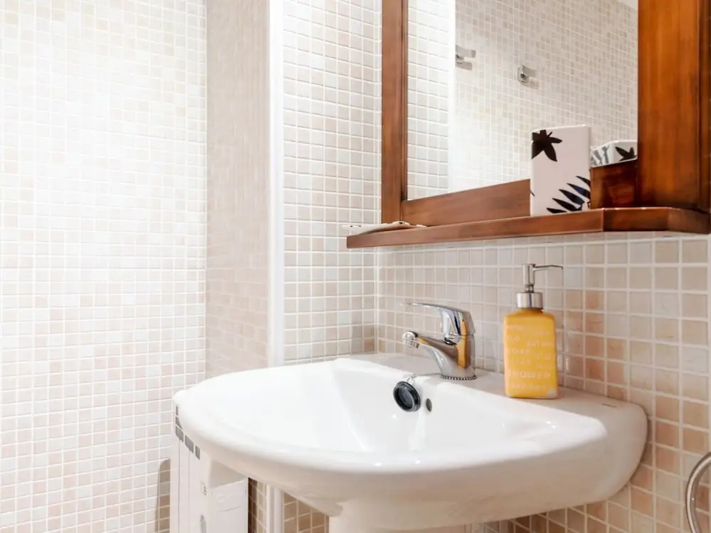 Pleasant Apartment in Gudar With Heating