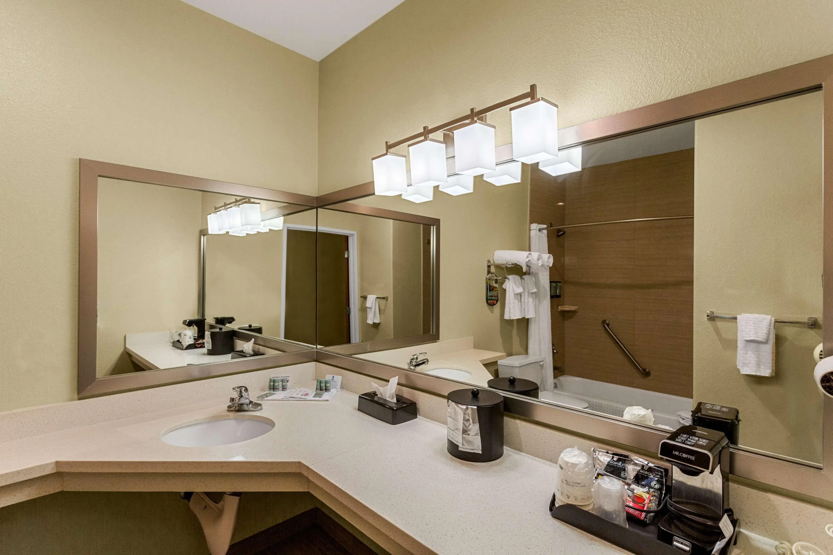 Best Western Rose Quartz Inn