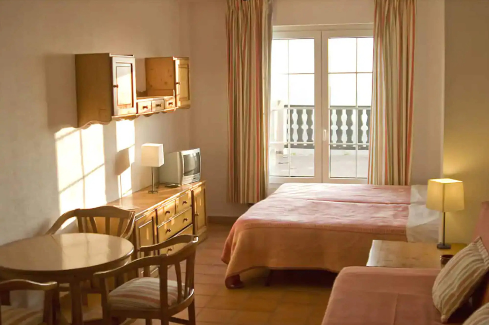 Apartamentos Montreal