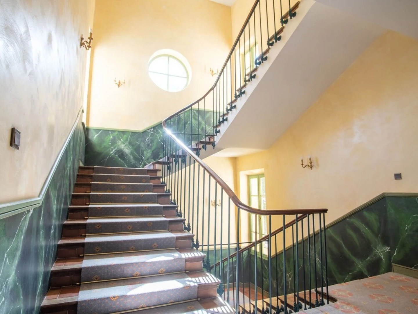 Cozy Apartment in Drome with Pool