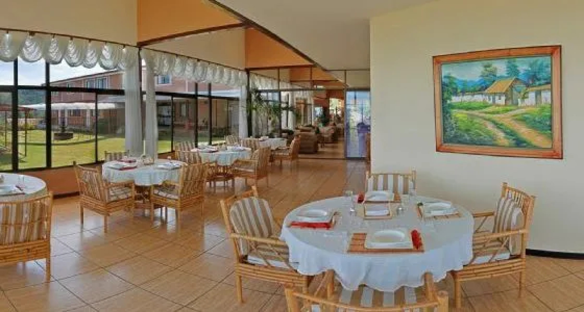 Best Western Paradise Inn & Spa