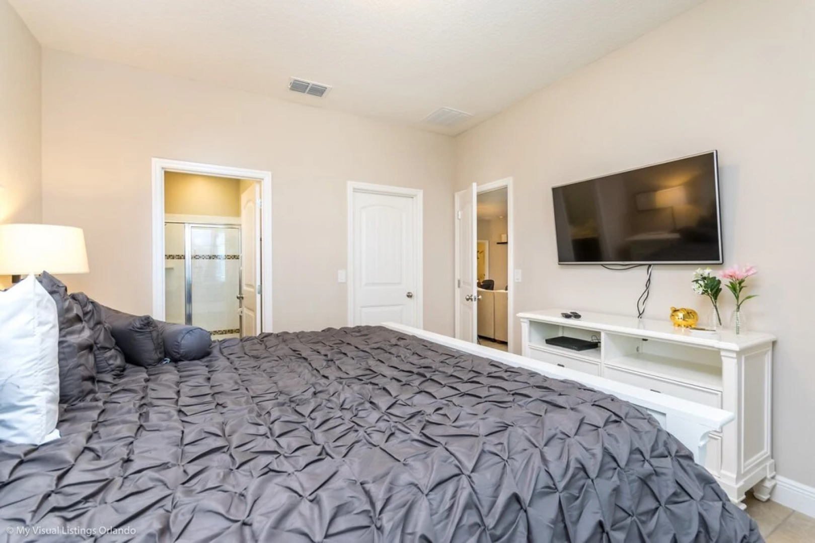 Solterra - 4175 Oaktree Drive