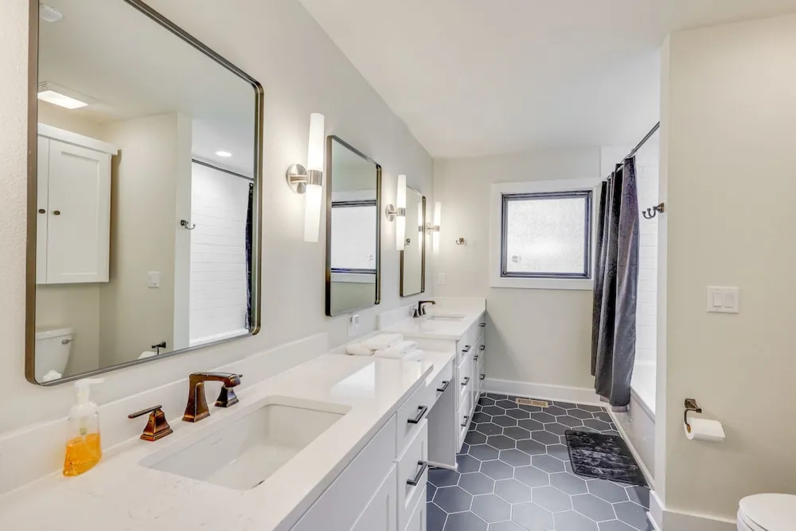 Grand Lakefront Home in Hot Springs w/ Boat Dock!