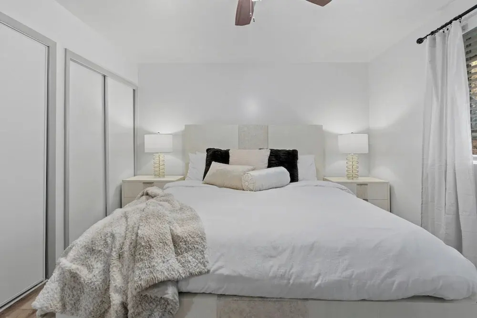 Ski Lover's Paradise: 7br Villa Near Top Resorts 7 Bedroom Home by RedAwning