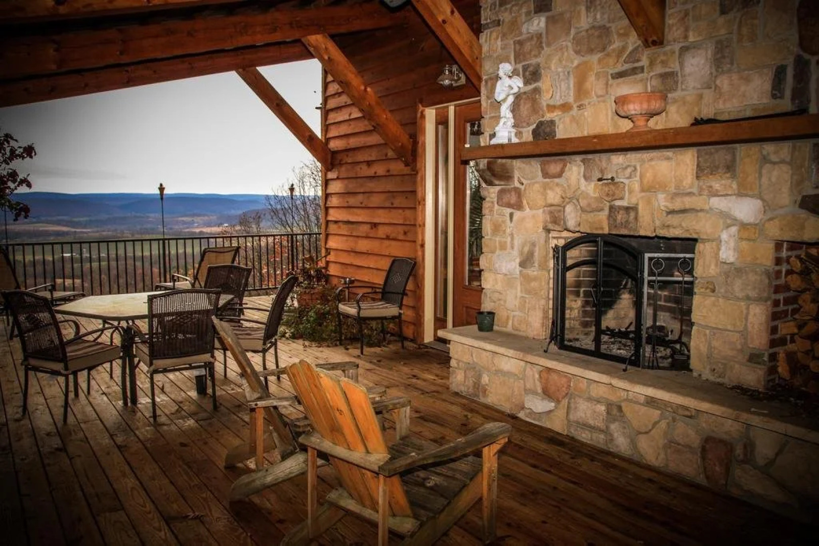 Brush Mountain Lodge