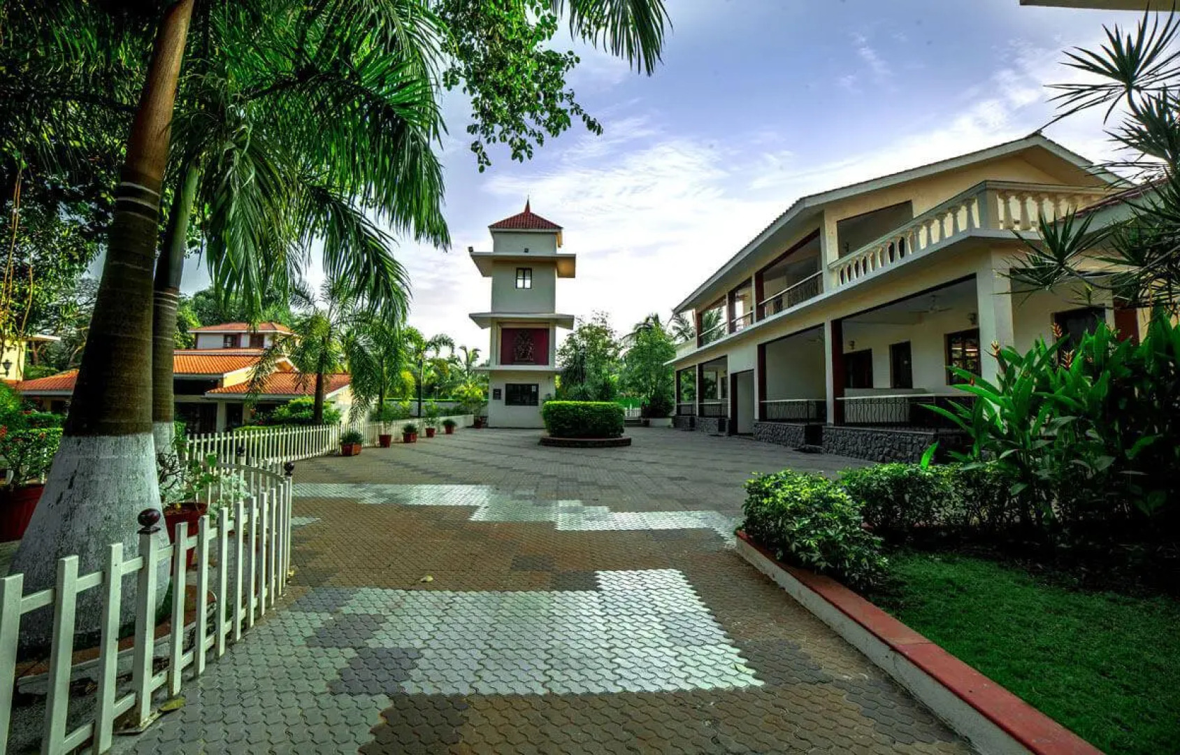 Paradise Villas & Resort