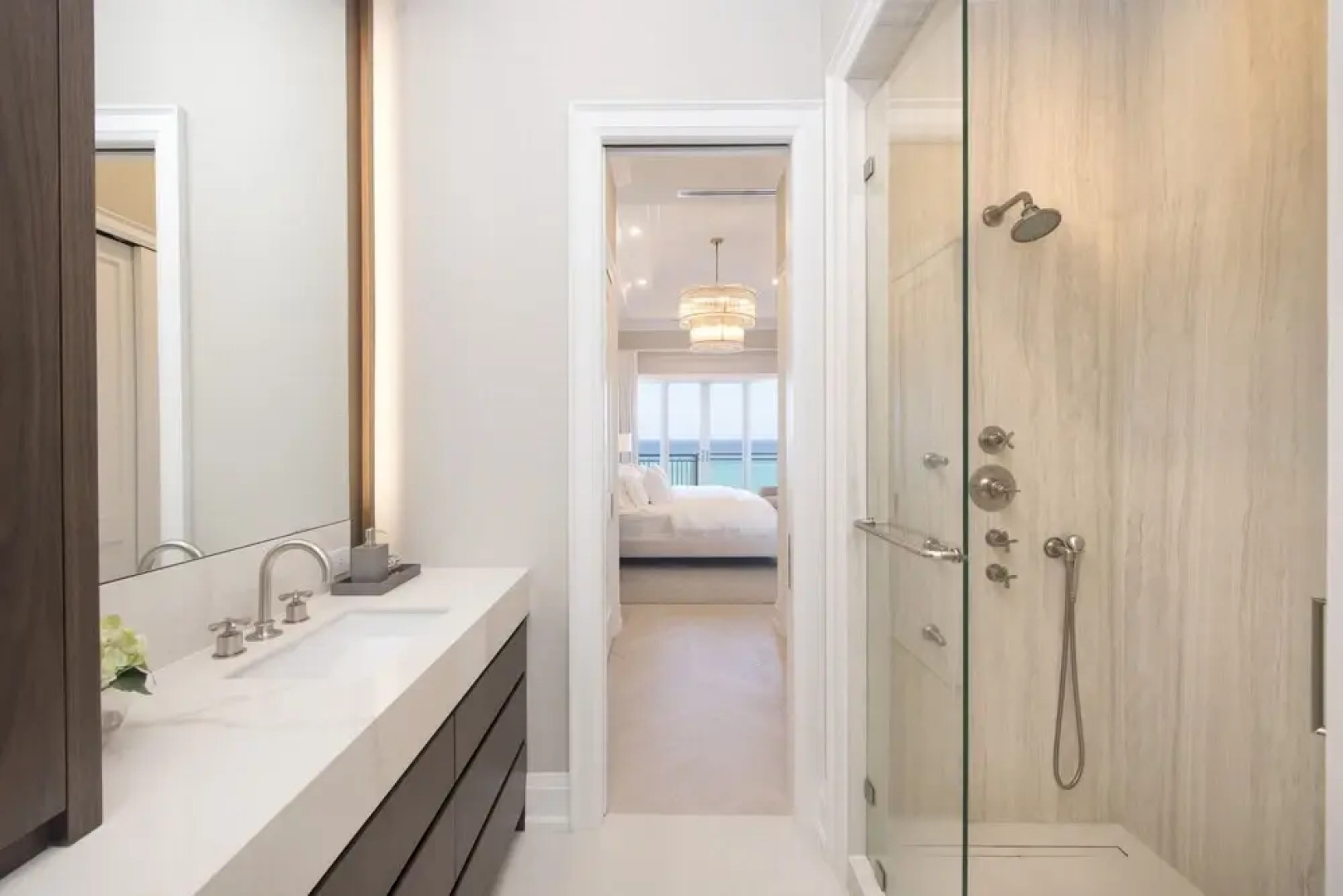 Club Se7en at The Beachcomber