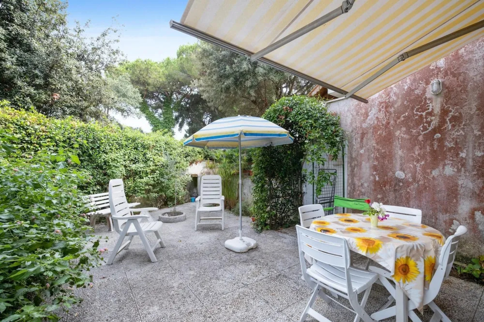 House with 3 Bedrooms in Sabaudia, with Wonderful Lake View And Enclosed Garden - 800 M From the Beach