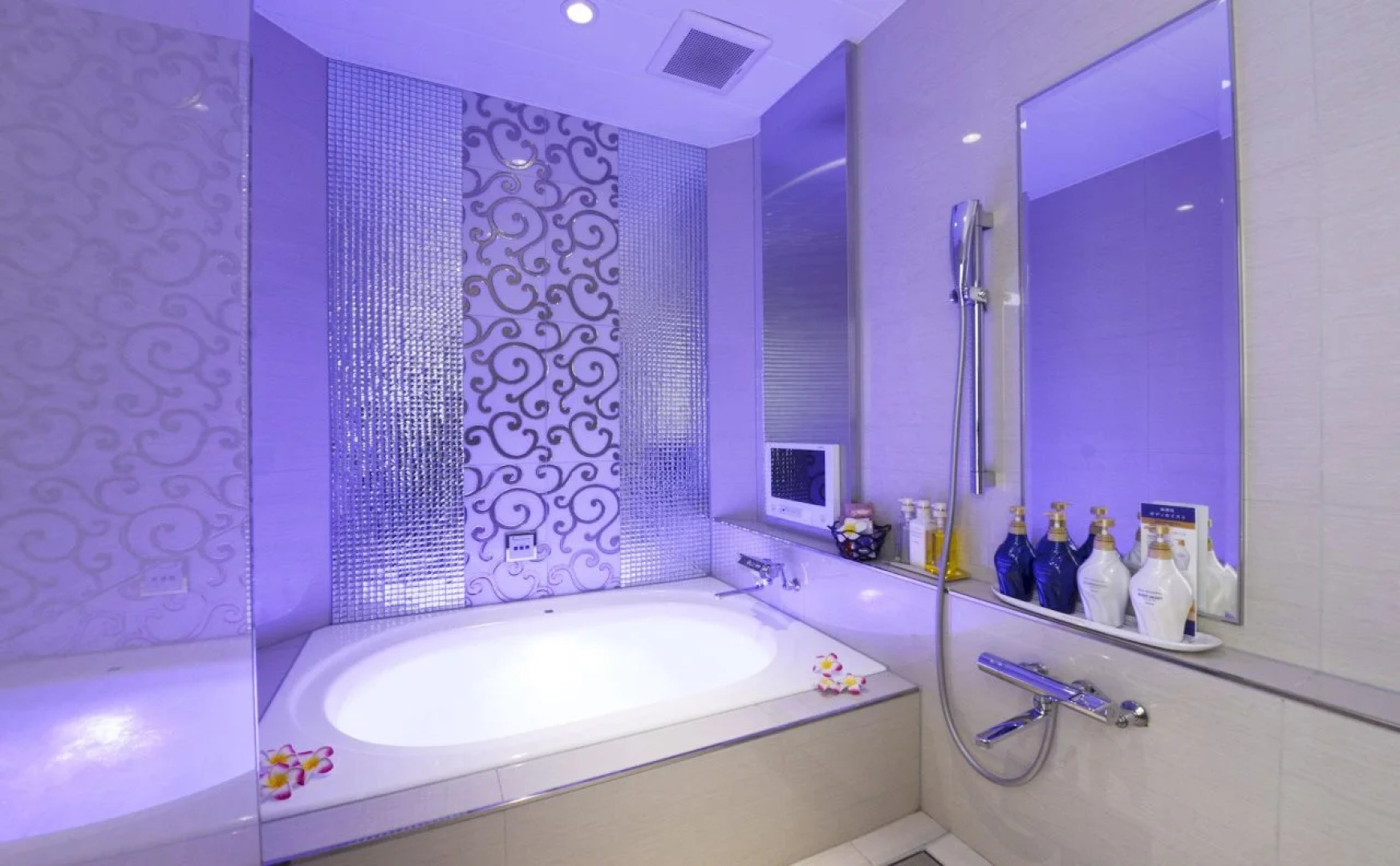 Restay Iwatsuki (Adult Only)