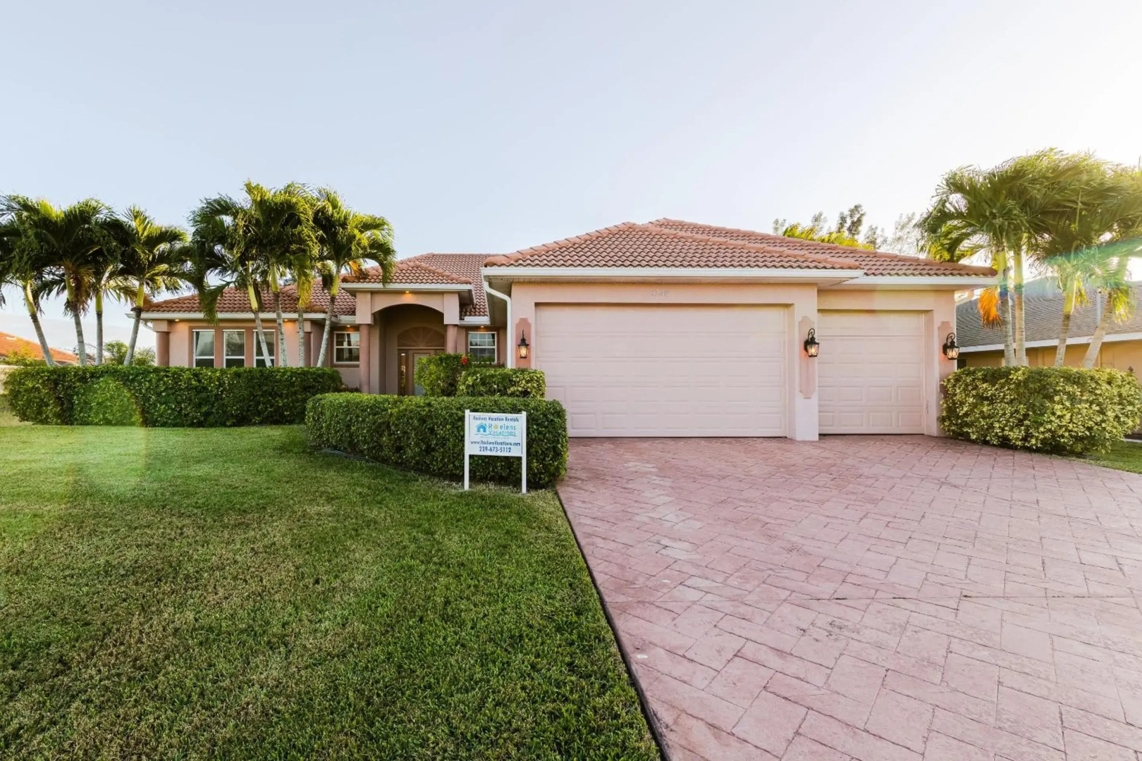 Villa Key Largo - Heated Pool & Spa, Private Beach, with Bicycles - Roelens Vacations