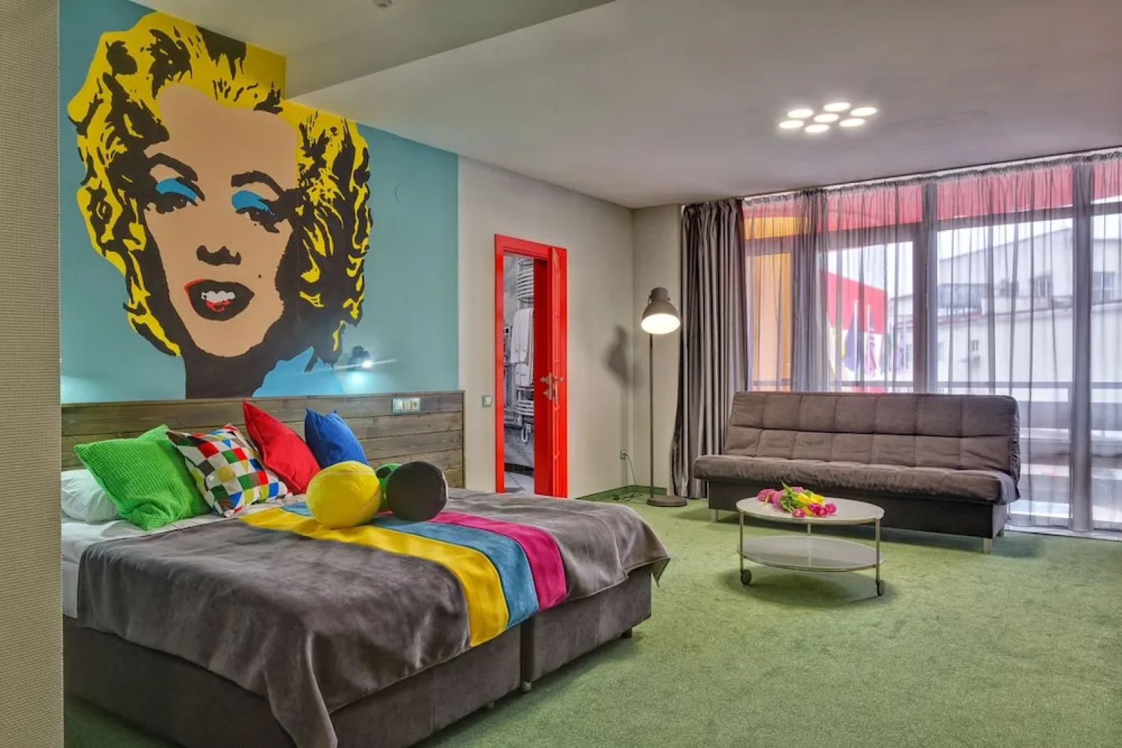 Emigrand Art Hotel