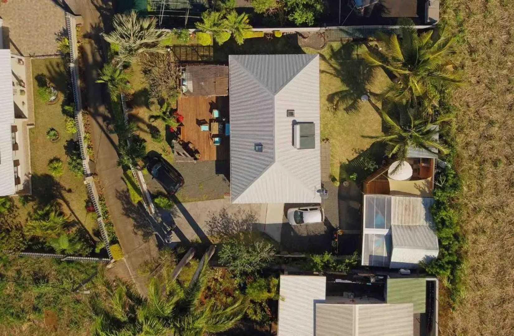 Chez Les Filles - Bungalodge