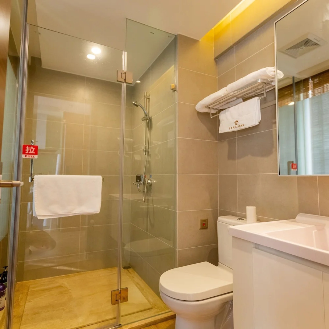 Yi Shu Jing Pin Holiday Hotel