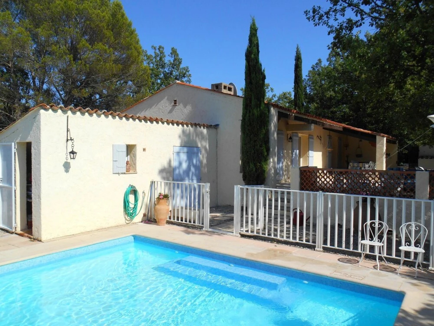 Villa With 6 Bedrooms in Saint-paul-en-forêt, With Wonderful Mountain View, Private Pool and Furnished Garden