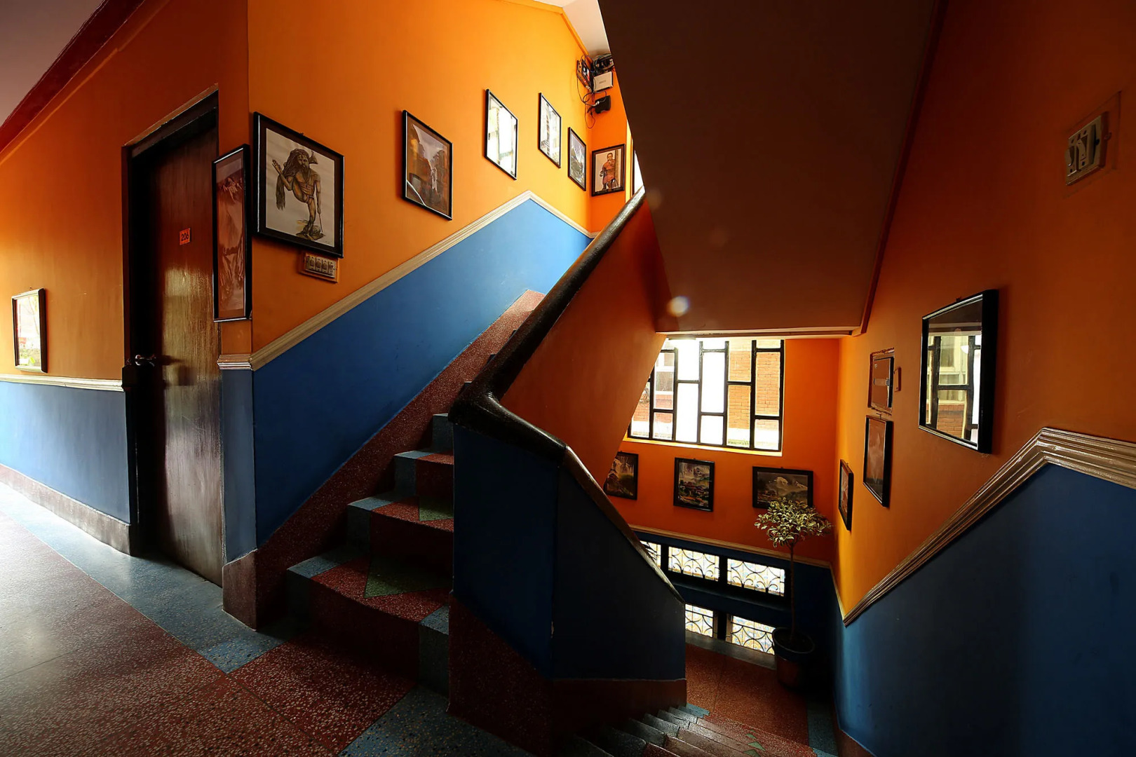 Shangri-la Boutique Hotel