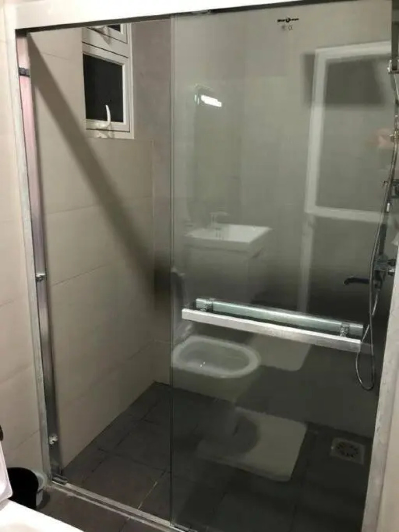 Modern luxury Condo,3 bedroom and 3 bathrooms