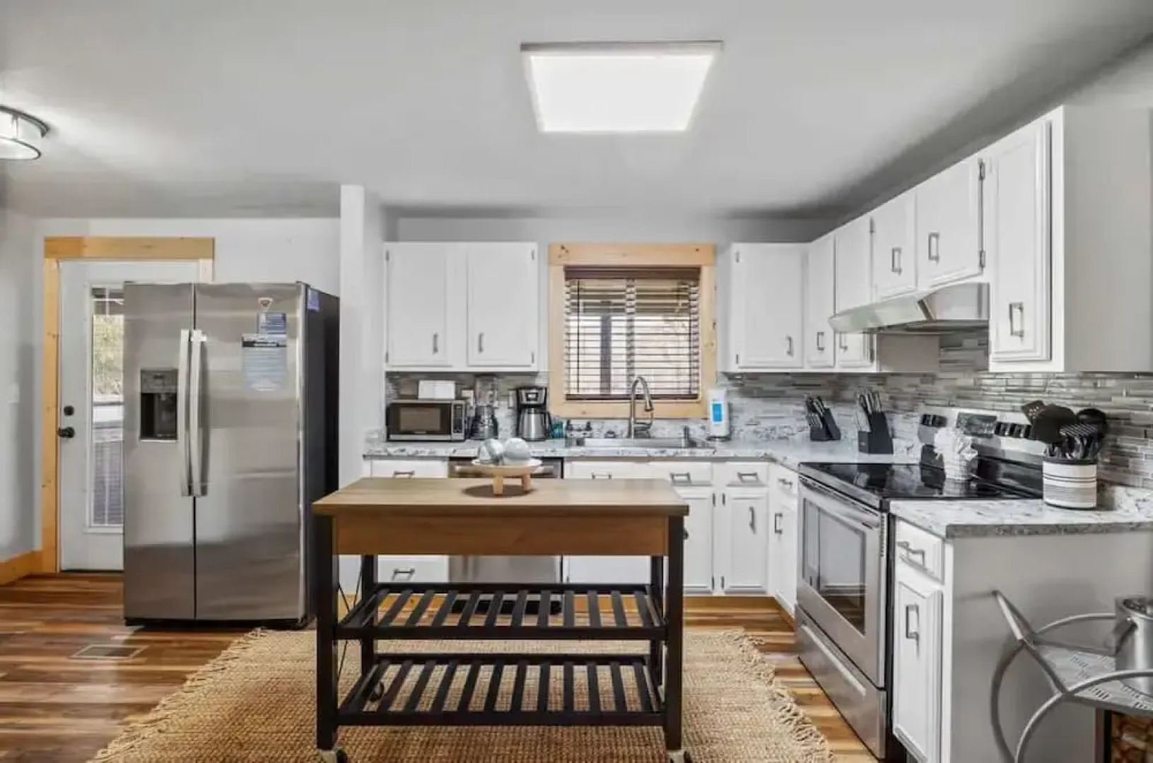 Dollys Darling Privacy for 12