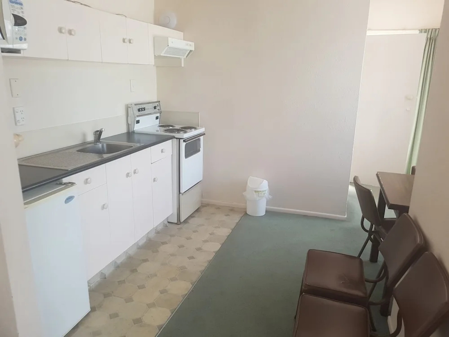 Boulevard Motel & Restaurant