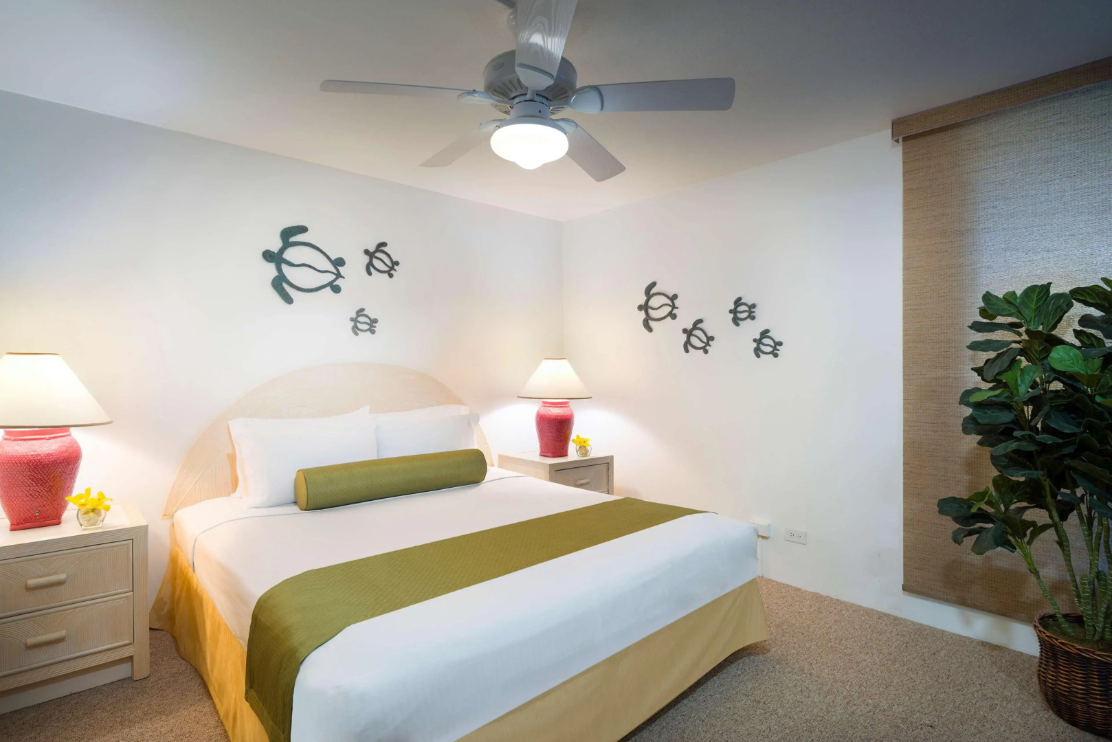 Aston Kona by the Sea