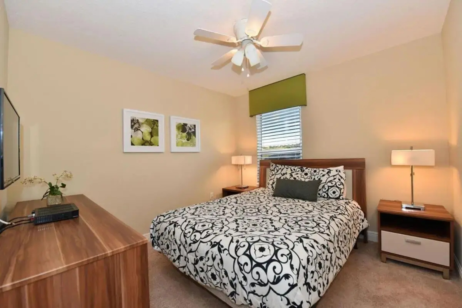 Meticulous 6Bd Spa Gm Pool Hm Solterra-4187od