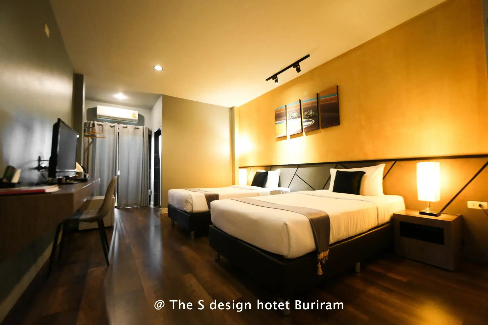 The S Hotel