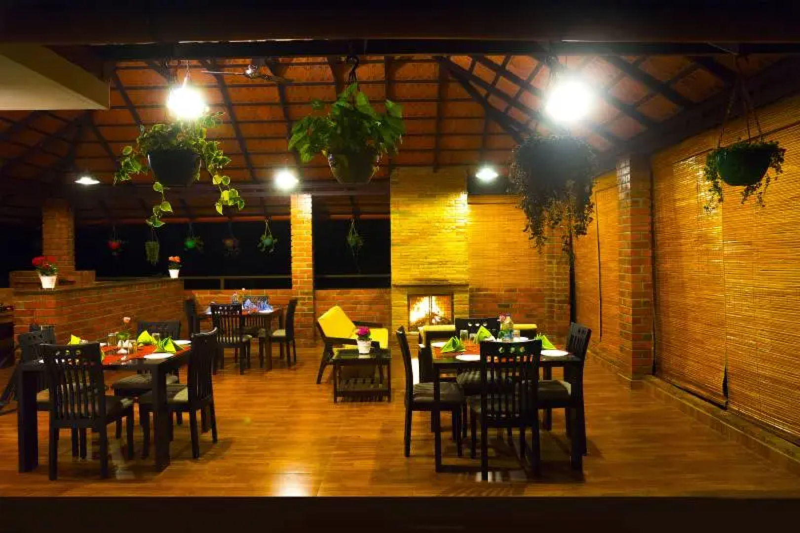 Girassol Serviced Villa