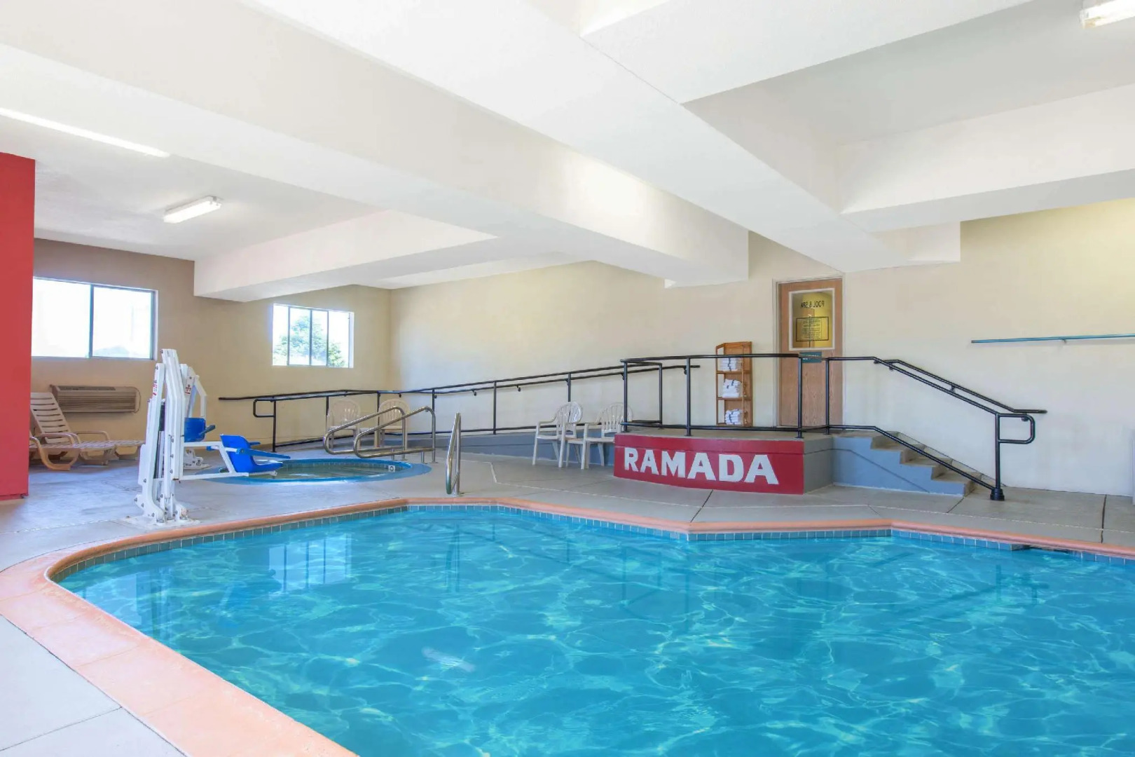 Holiday Inn Express Redding North by IHG