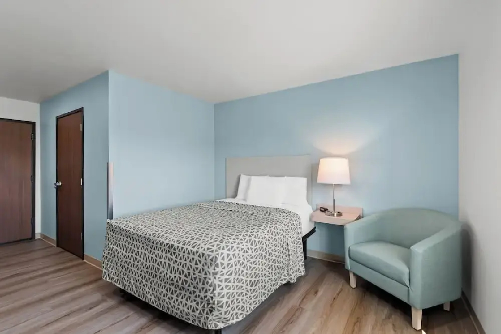 Woodspring Suites Coralville Iowa City