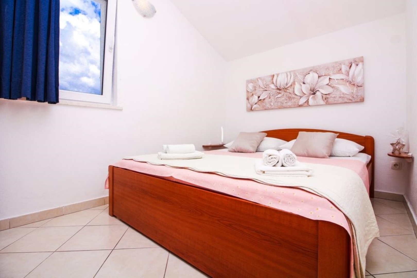 Apartment Šara - free parking A2 Primosten, Riviera Sibenik