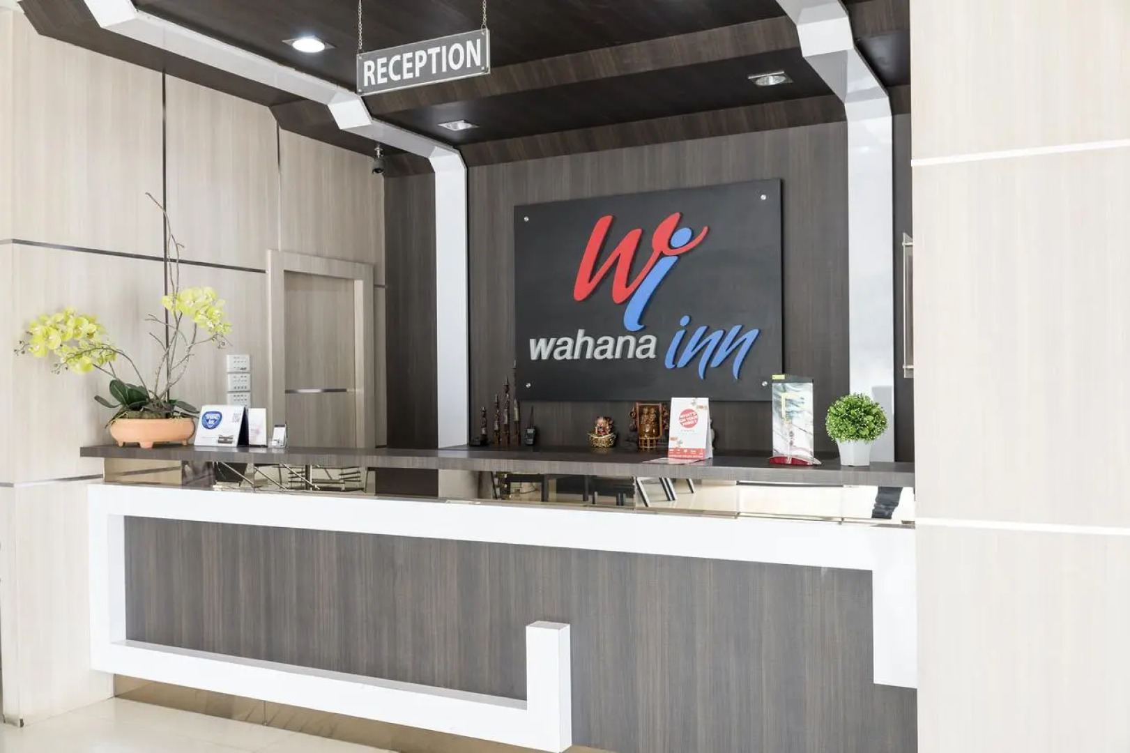 Capital O 1822 Wahana Inn