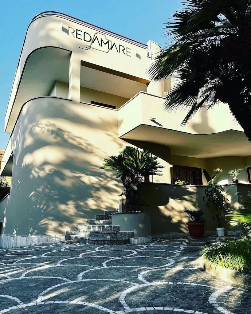 Redamare Suite