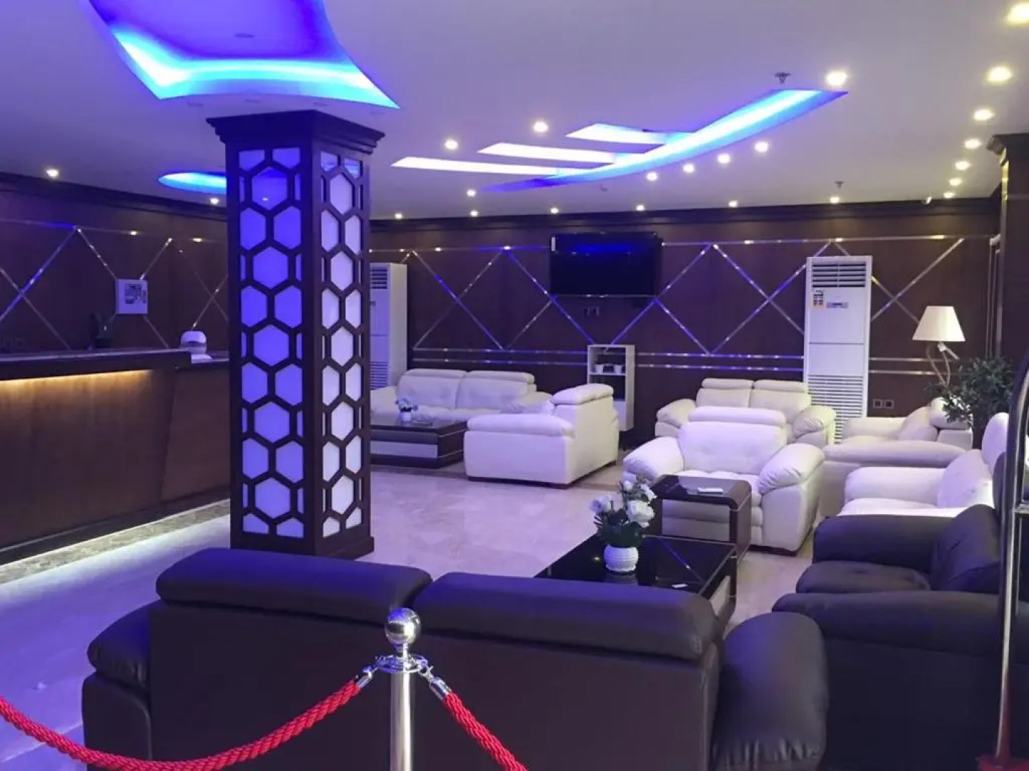 Nourth House Aparthotel