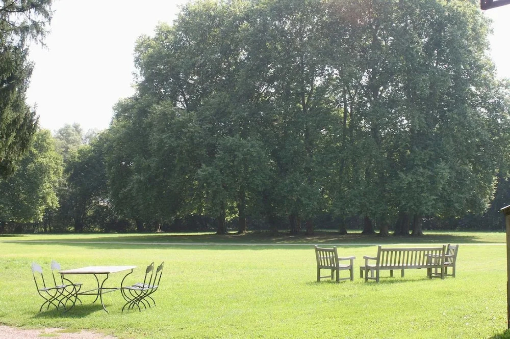 Le pavillon du château de Prye